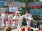 Pokaz Karate na Pikniku Rodzinnym przy ZSS nr 1