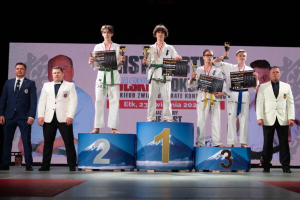 7 medali na Mistrzostwach Polski Kyokushin Polskiego Związku Karate Kontaktowego w Ełku!