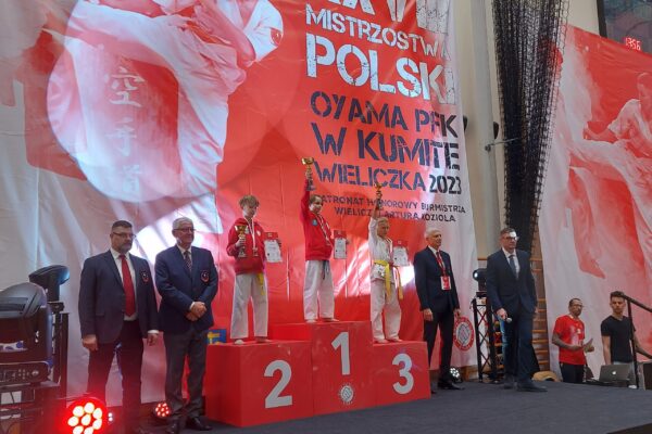 4 medale w Wieliczce na Mistrzostwach Polski Oyama PFK!