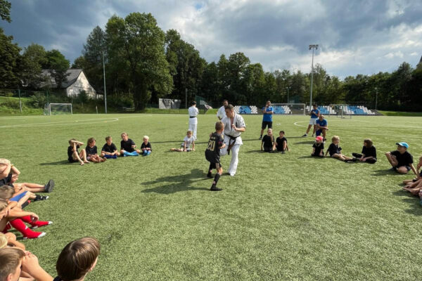 Zajęcia Karate podczas Letniego Obozu Dochodzeniowego w Słopnicach Dolnych!