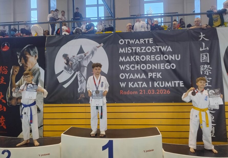 16 medali i 5. miejsce drużynowo na Mistrzostwach Makroregionu Wschodniego OYAMA Karate w Radomiu!